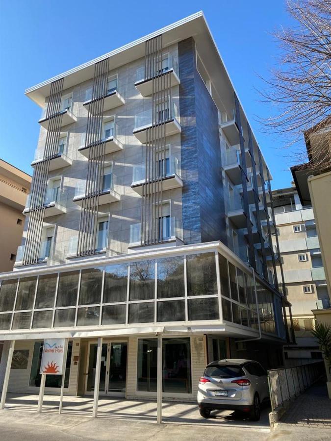Hotel Vernel ريميني المظهر الخارجي الصورة